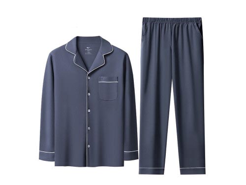 睡衣是穿着睡还是脱了睡 睡衣和家居服有啥区别