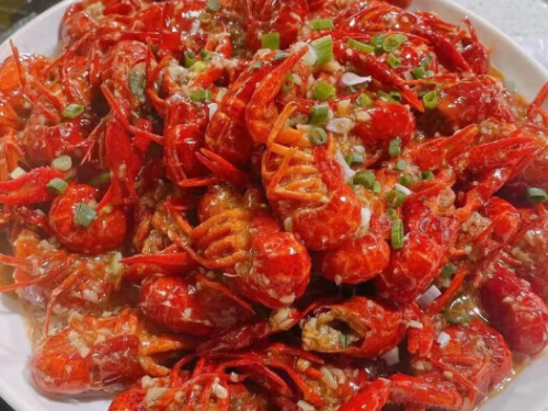 小龙虾和菠萝隔多久吃比较好 小龙虾和菠萝一起吃了怎么办