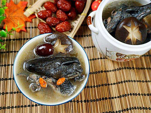 产后气血虚吃什么好