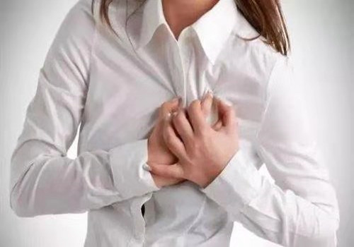 乳房疼痛什??症状