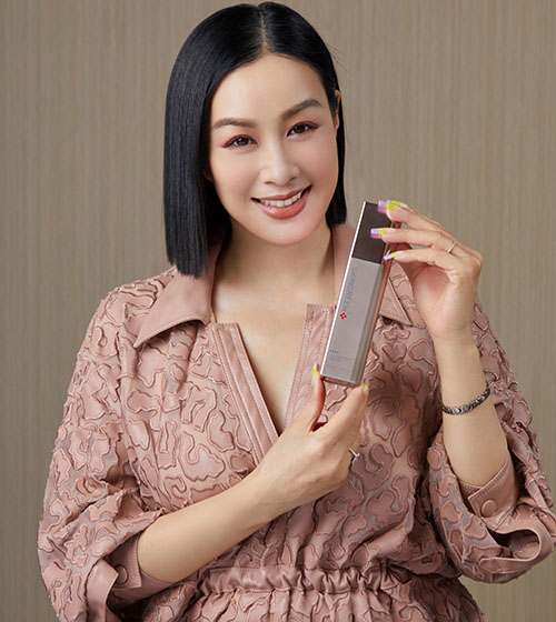 钟丽缇亲情力荐仙格丽青春定格液，一场冻龄女神与美丽的邂逅