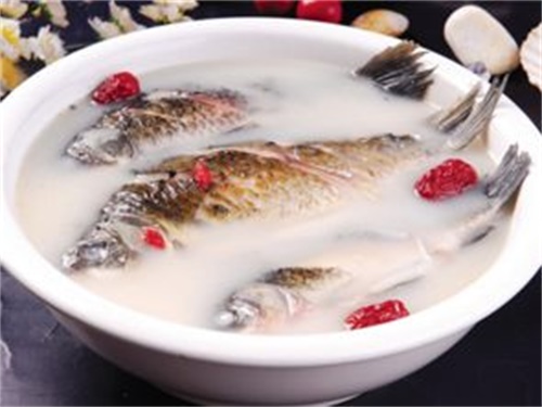 女人吃什么补充胶原蛋???