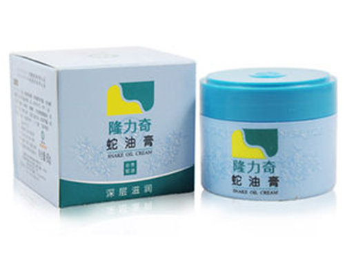 隆力奇蛇油膏手会黑吗