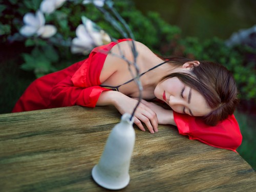 胸部外扩的原因和改善方法