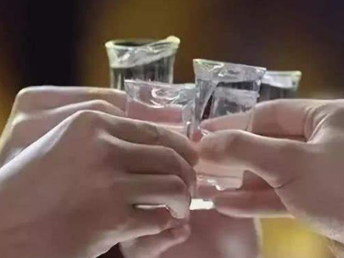 荨麻疹能喝酒吗