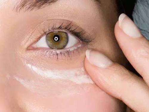 眼霜什??时?€用最???