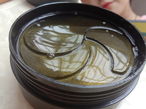 美康粉黛美目生辉保湿眼霜怎么样