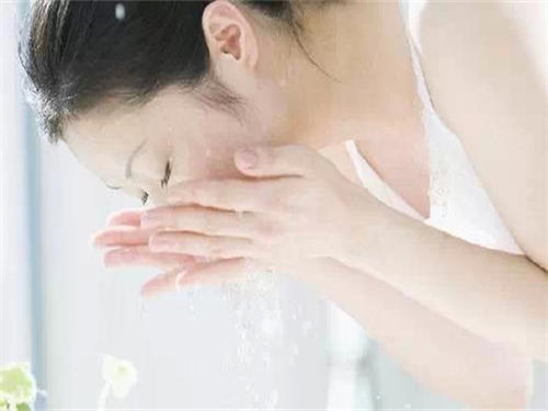 去斑用什么效果最???