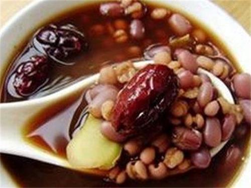 脾湿的症状?€么调理好
