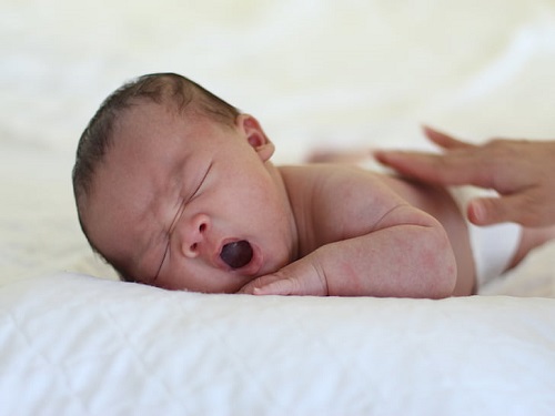 yawn-sleepy-baby-preview.jpg